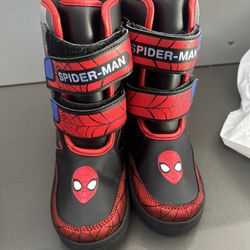 Spider-Man Snow Boots Kids Size 13C 
