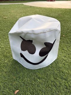 Marshmallow halloween mask