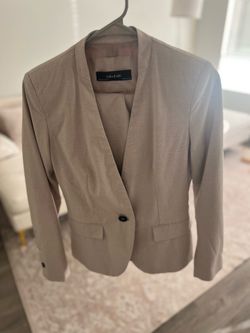 Zara women suit - US size 4 - Beige $50 OBO