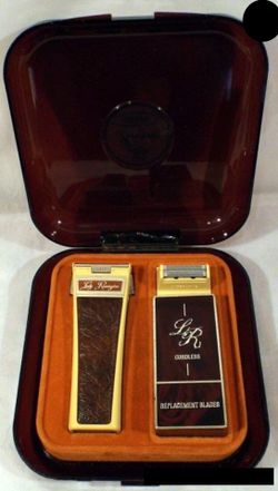 Never Used Vintage Lady Remington Cordless Shaver Original Case Model 3B2L