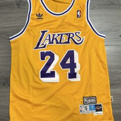 Los Angeles Lakers Kobe Bryant Yellow #24 Jersey 