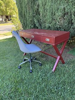 Desk or vanity really nice