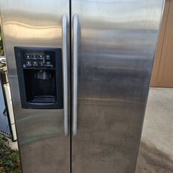FRIGIDAIRE Stainless Refrigerator