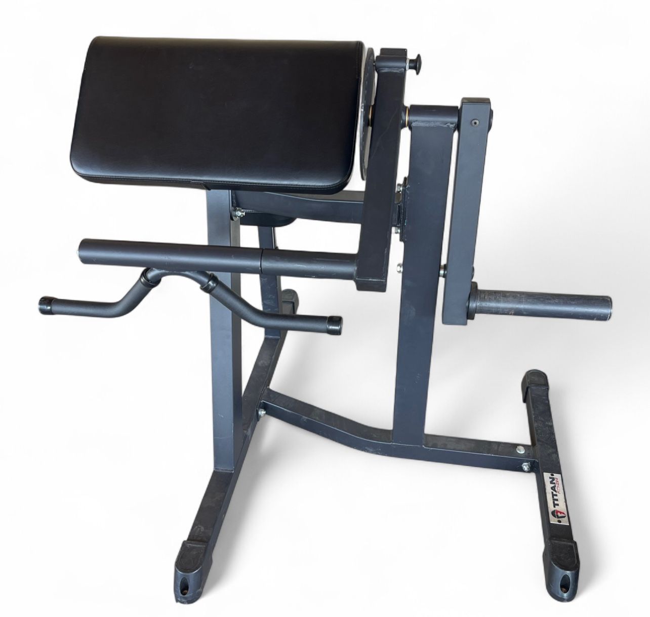 Titan Bicep Tricep Curl Machine
