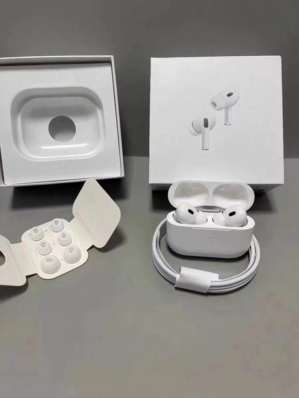 Pro Pods ( Active Noice Cancellation