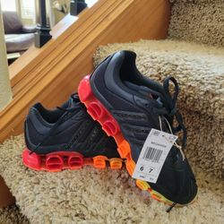 UNISEX Adidas Megaride Running Shoes Black Solar Orange