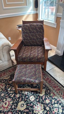 Chair and ottoman