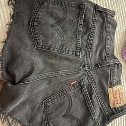 levi's women's shorts 