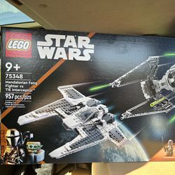 LEGO Star Wars Mandalorian Fang Fighter vs. TIE Interceptor Building Toy 75348