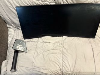 Acer Curved Monitor – Cracked Screen – For Parts or Repair