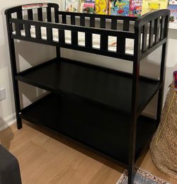 Assembled Changing Table / Changing Station