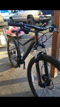 2016 Specialized Jynx Expert women s mountain bike for Sale in