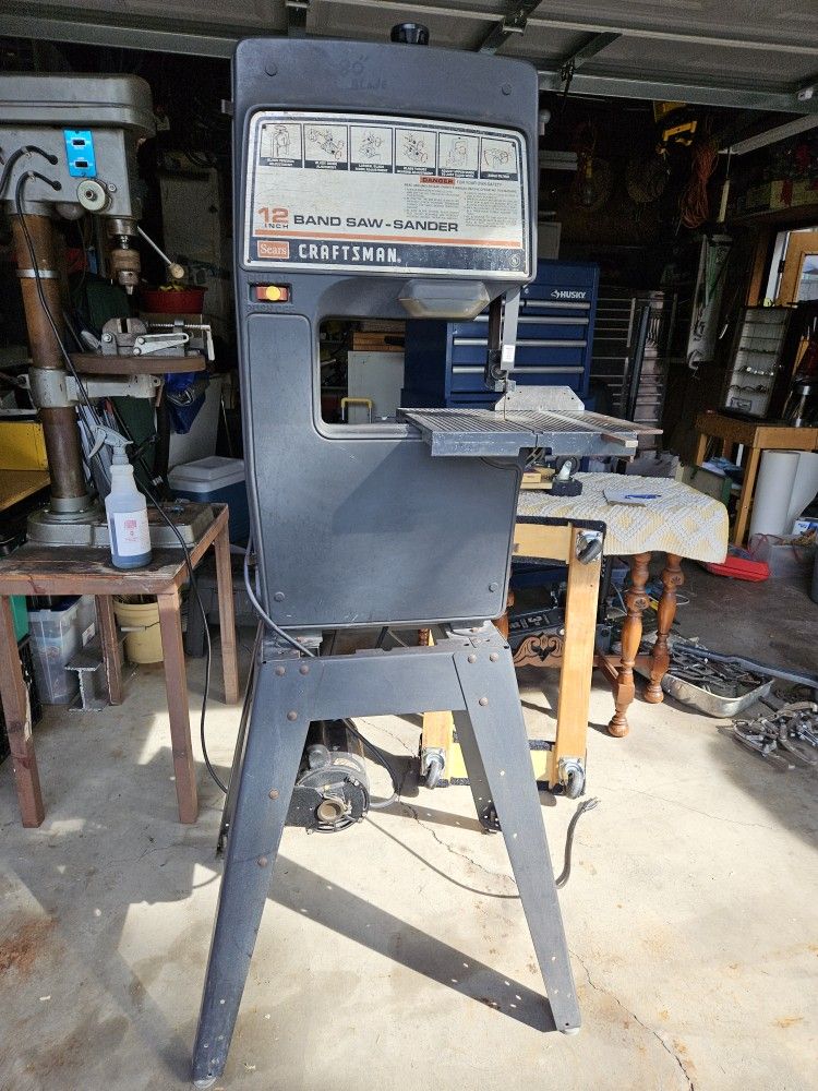 Craftsman Heavy Duty Band Saw 12"Band And 80" Blade, In Good Working Condition