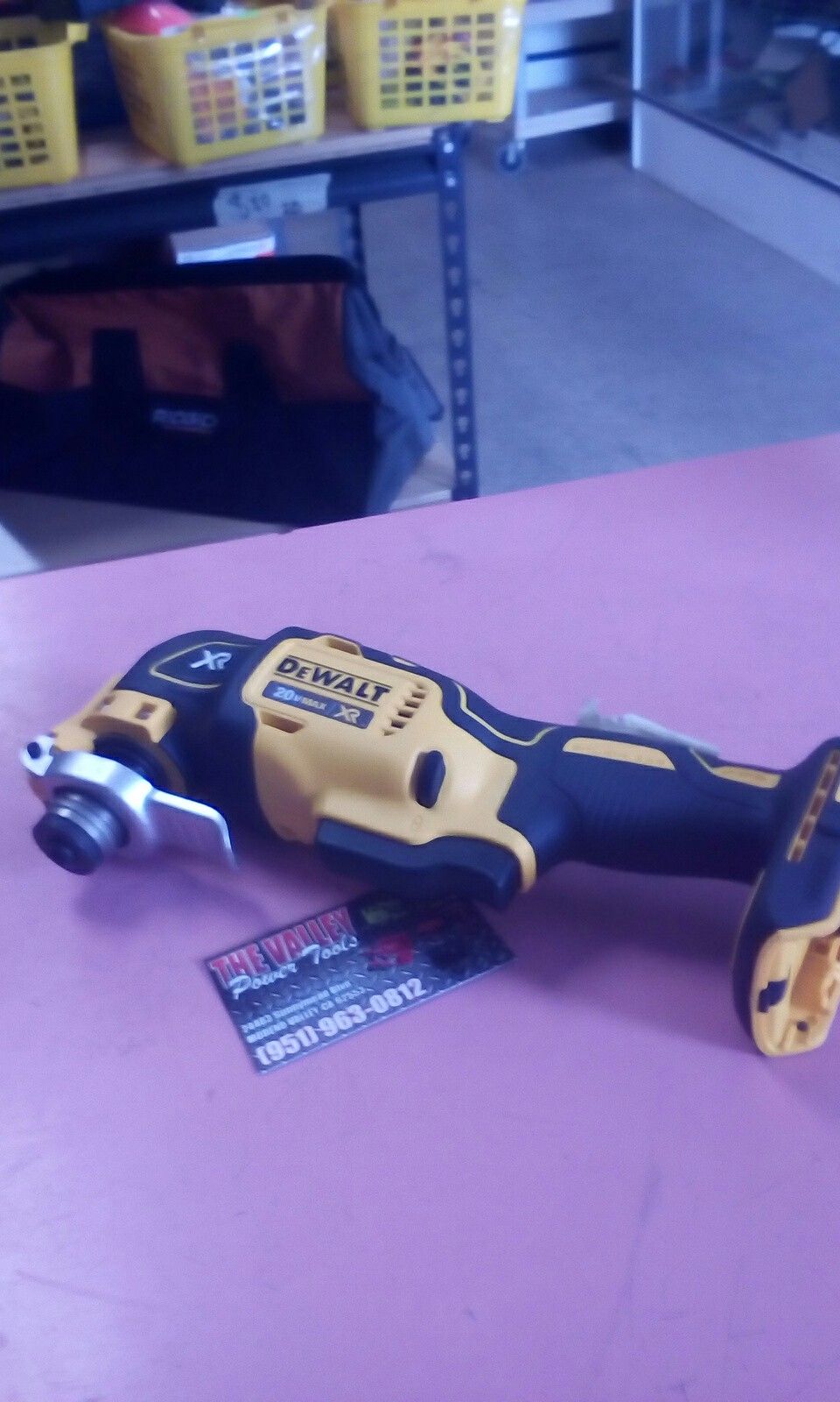 DEWALT CORDLESS 20 V BRUSHLESS XR MULTITOOL