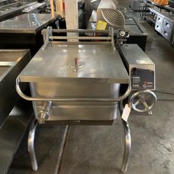Tilt Skillet GROEN M-30G