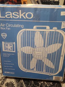 Lasko 20 inch fan.  1.5 inch tip off 1 blade