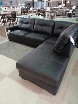 Barlin mills L Shaped Modular Sectional Sofa With lounge chaiseFor further information please text me...
- Pick up Available
- Fast Delivery Available