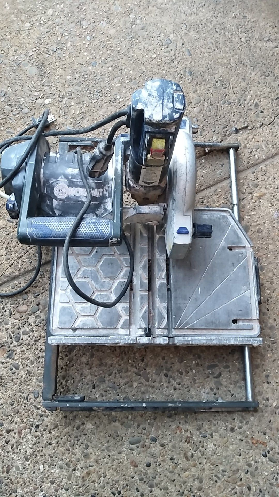 Kobalt Tile Saw for Sale in Philadelphia, PA OfferUp