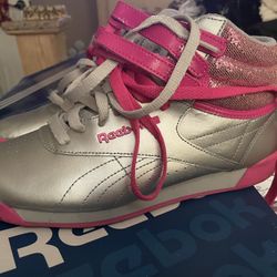 Classic REEBOK