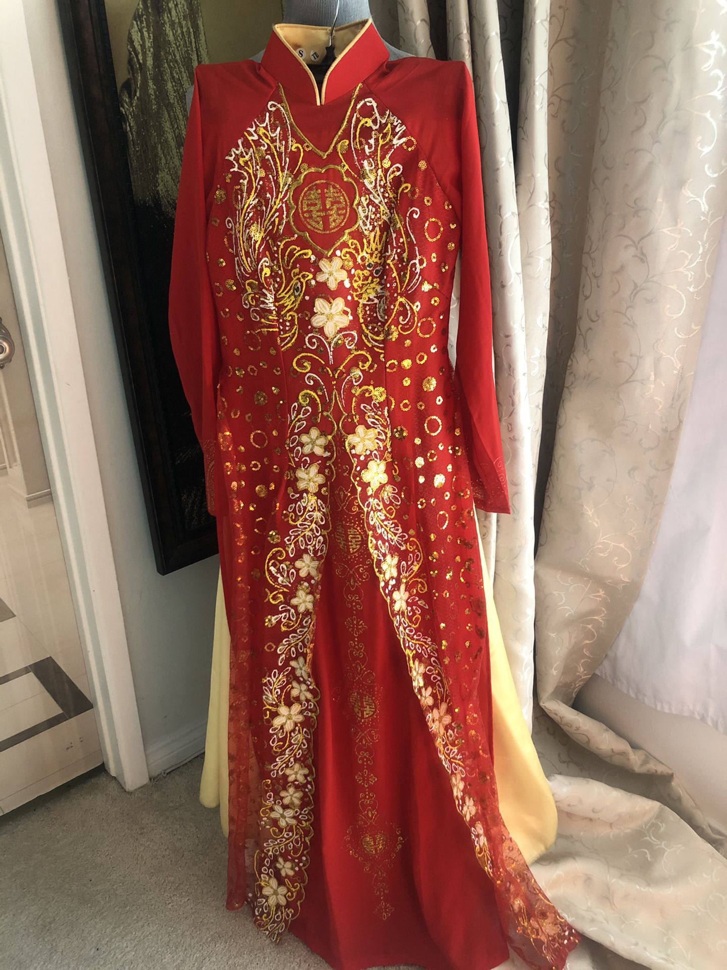 Vietnamese Chinese Tet lunar New Years Ao Dai glitter Costume Red Gold Dress wedding small