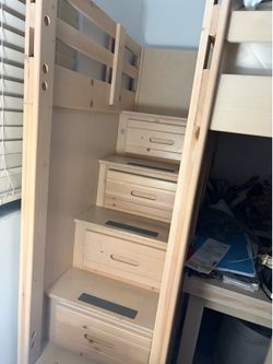 Bunk bed for sale $75.00 solid wood great price. This piece is in Miami FL .