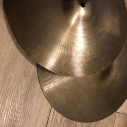 Zildjian 14” Hi Hat Cymbals