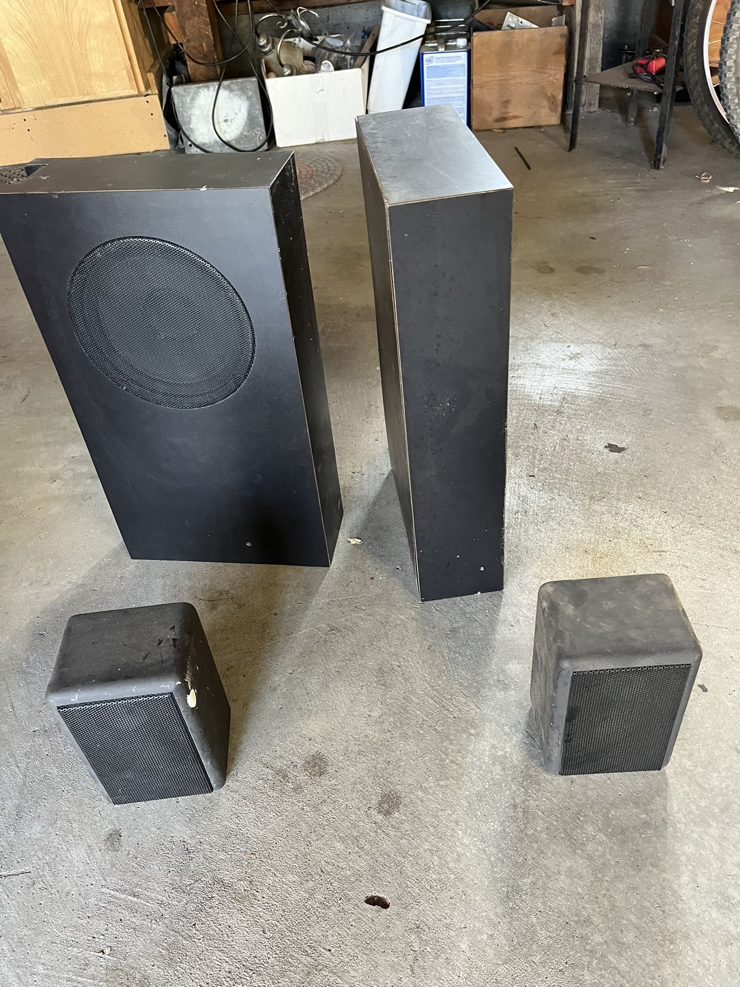 Cambridge Soundworks Speakers With Right And Left Subwoofers
