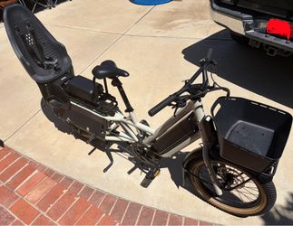 Specialized Cargo E-bike