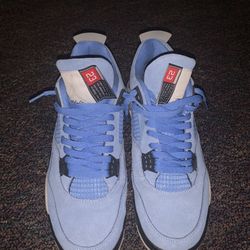 Jordan 4 “Retro University Blue”