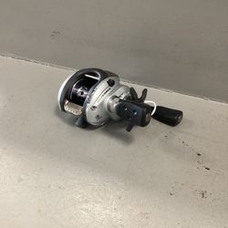 Abu Garcia Silvermax Smax2 Bait casting Reel 