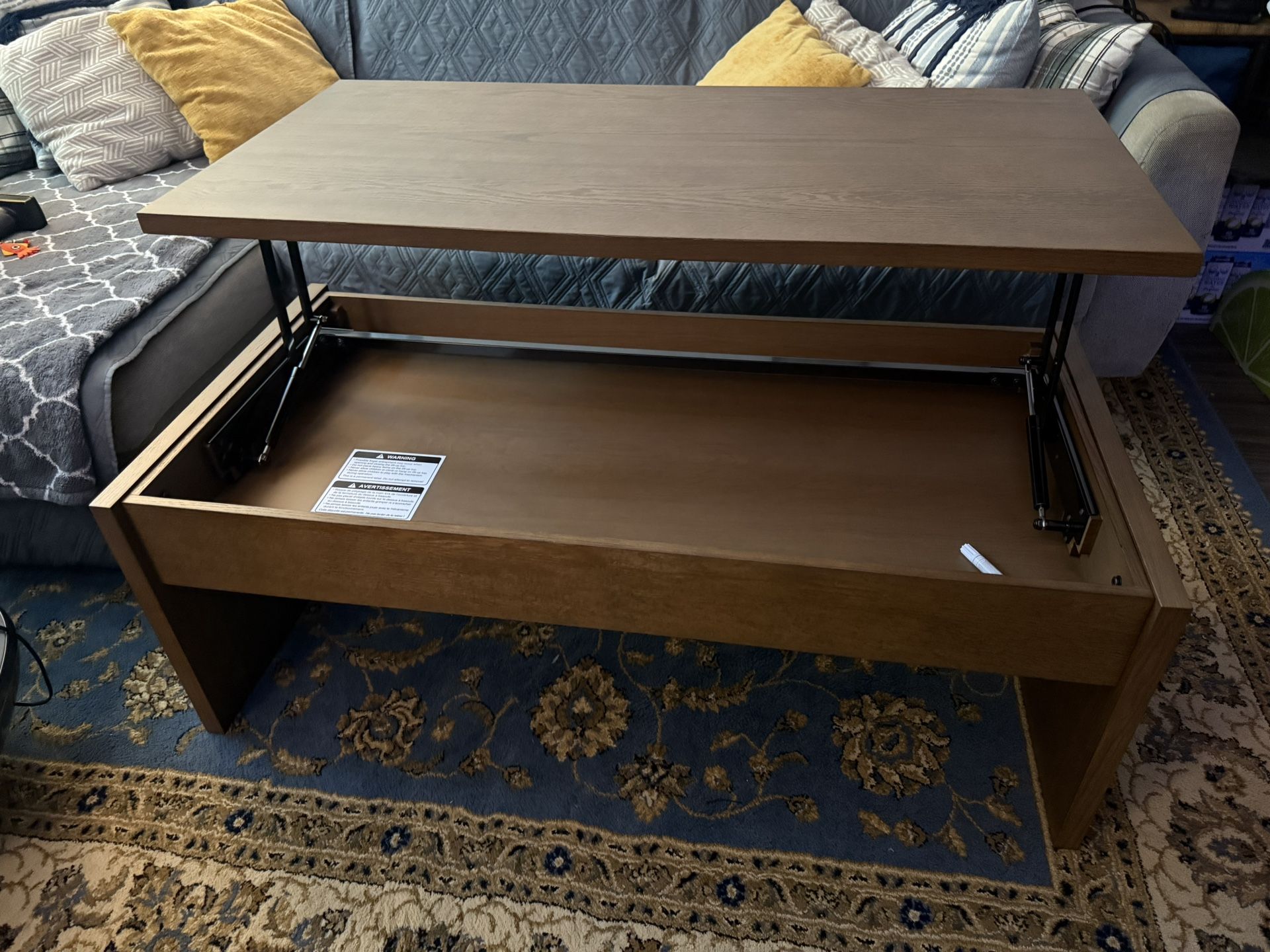 ☕ Bayside Furnishings Lift-Top Coffee Table — Assembled, Like New (Costco $259)