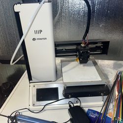 3D Printer With Supplies And 3D Pen