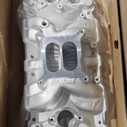 Edelbrock Manifold 