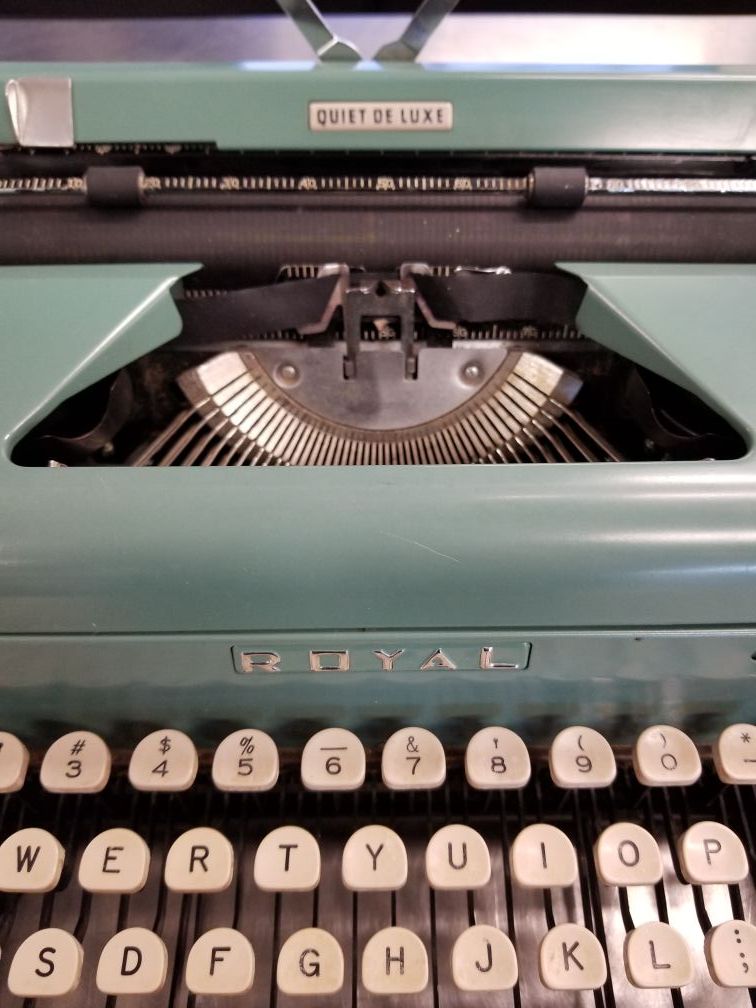 Vintage 1956 Royal typewriter for Sale in Greenville, SC OfferUp