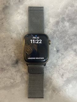 Apple Watch (8th Generation)
