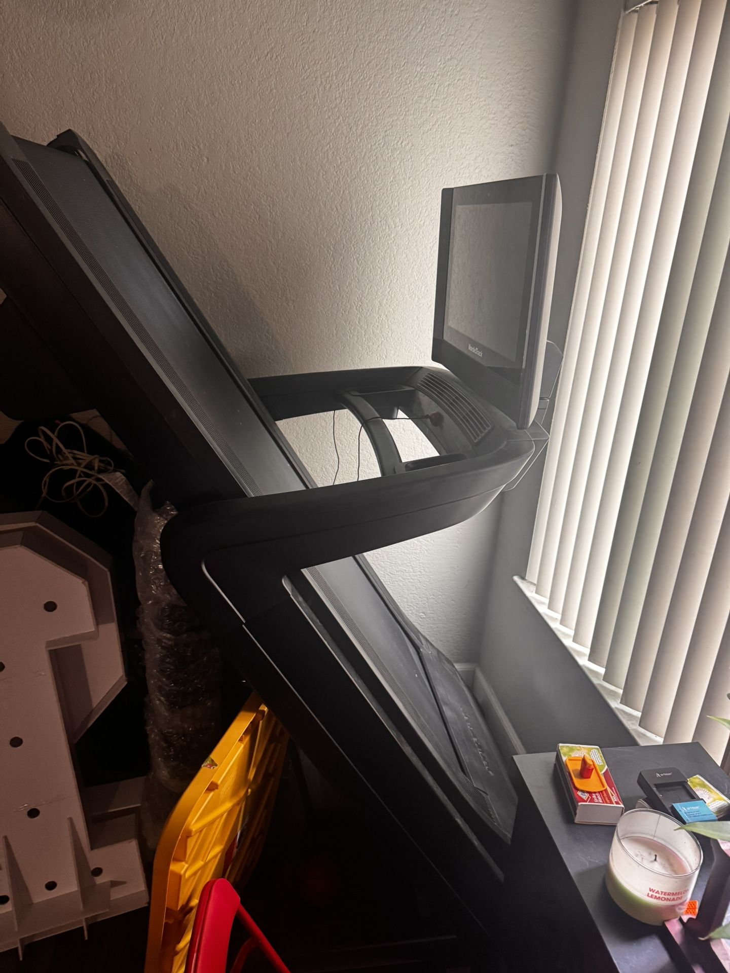 NordicTrack Commercial 2450 Treadmill – Excellent Condition