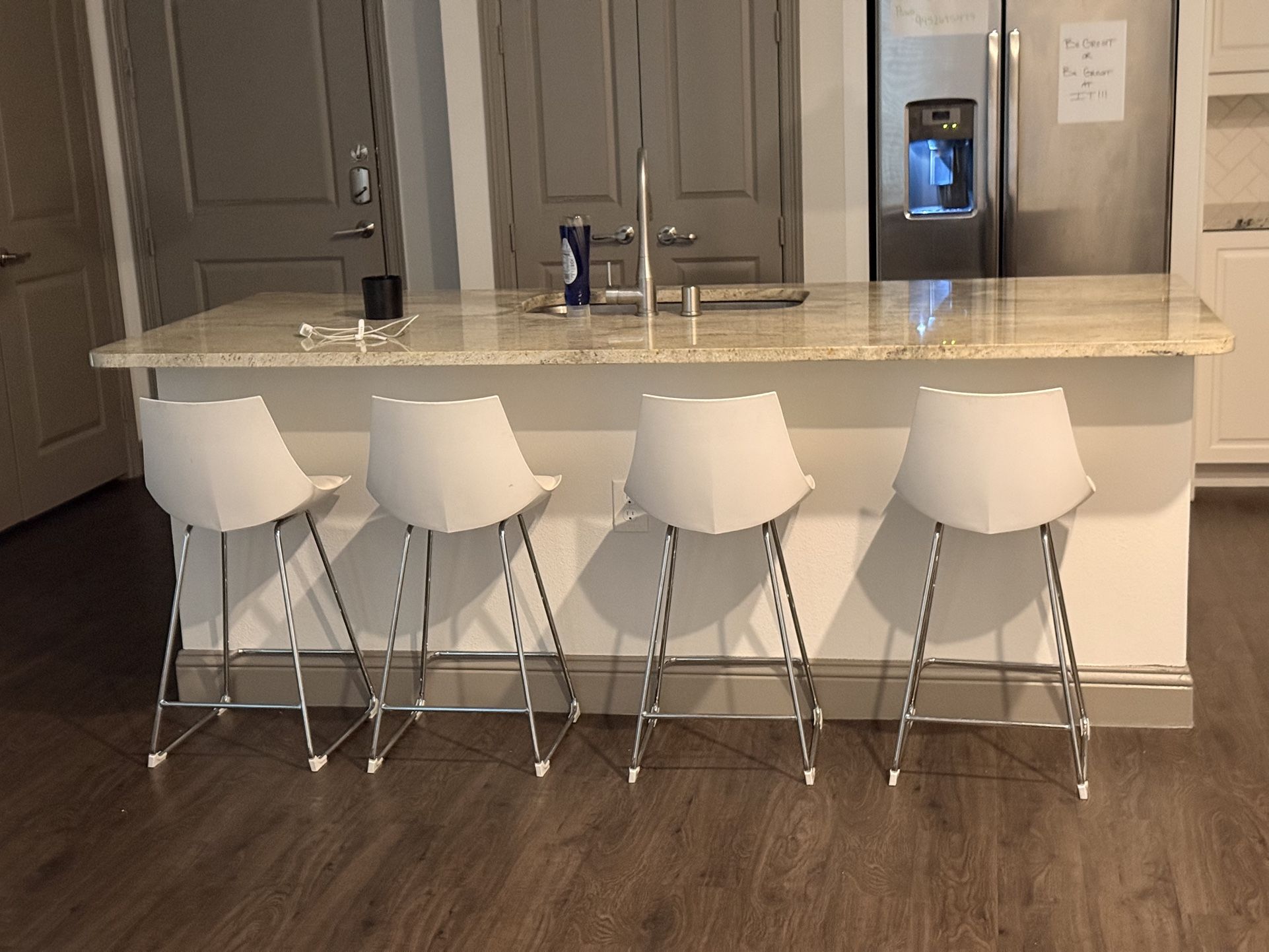 4 White bar Stools