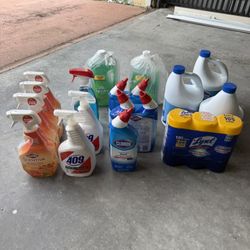 Cleaning Supplies/ Artículos De Limpieza 