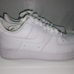 Nike Air Force 1 Low 07 (White) - Size 8