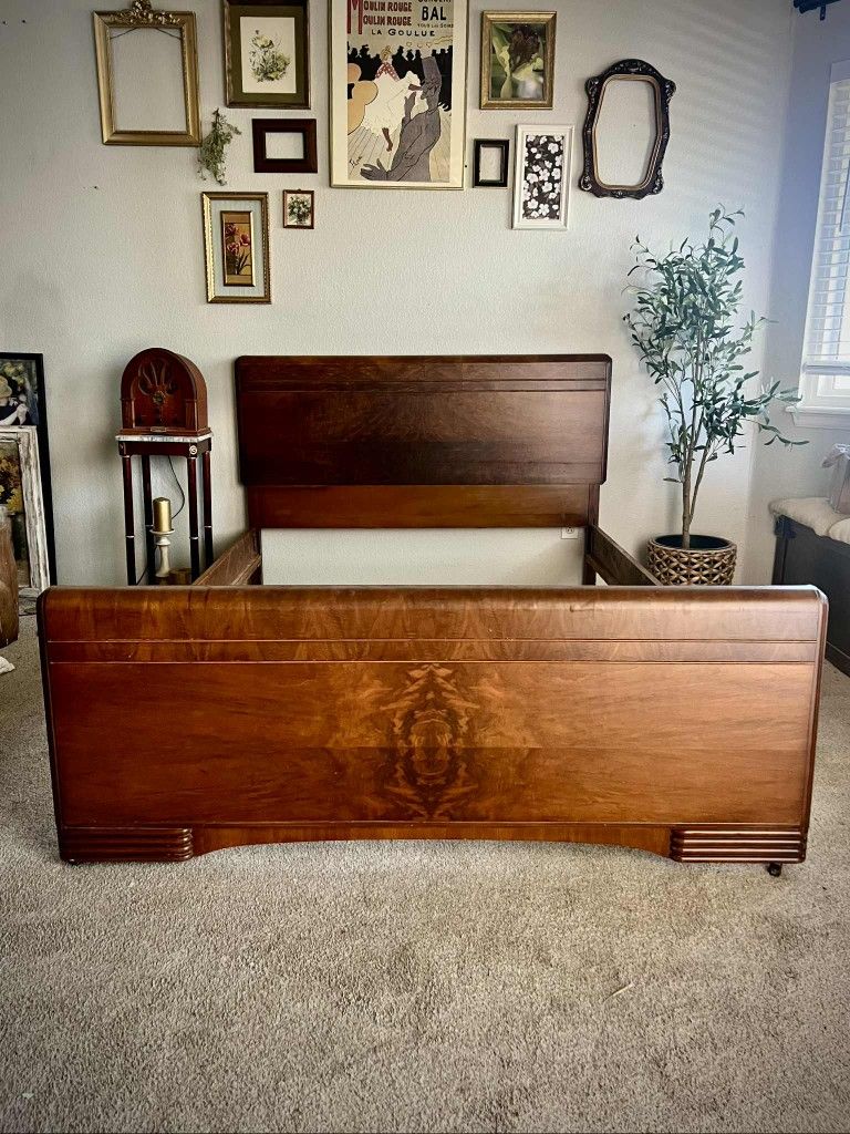 Art Deco Waterfall full-size bed frame from the 1930’s.
