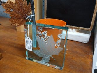 Etched glass leaf holder and or flower display