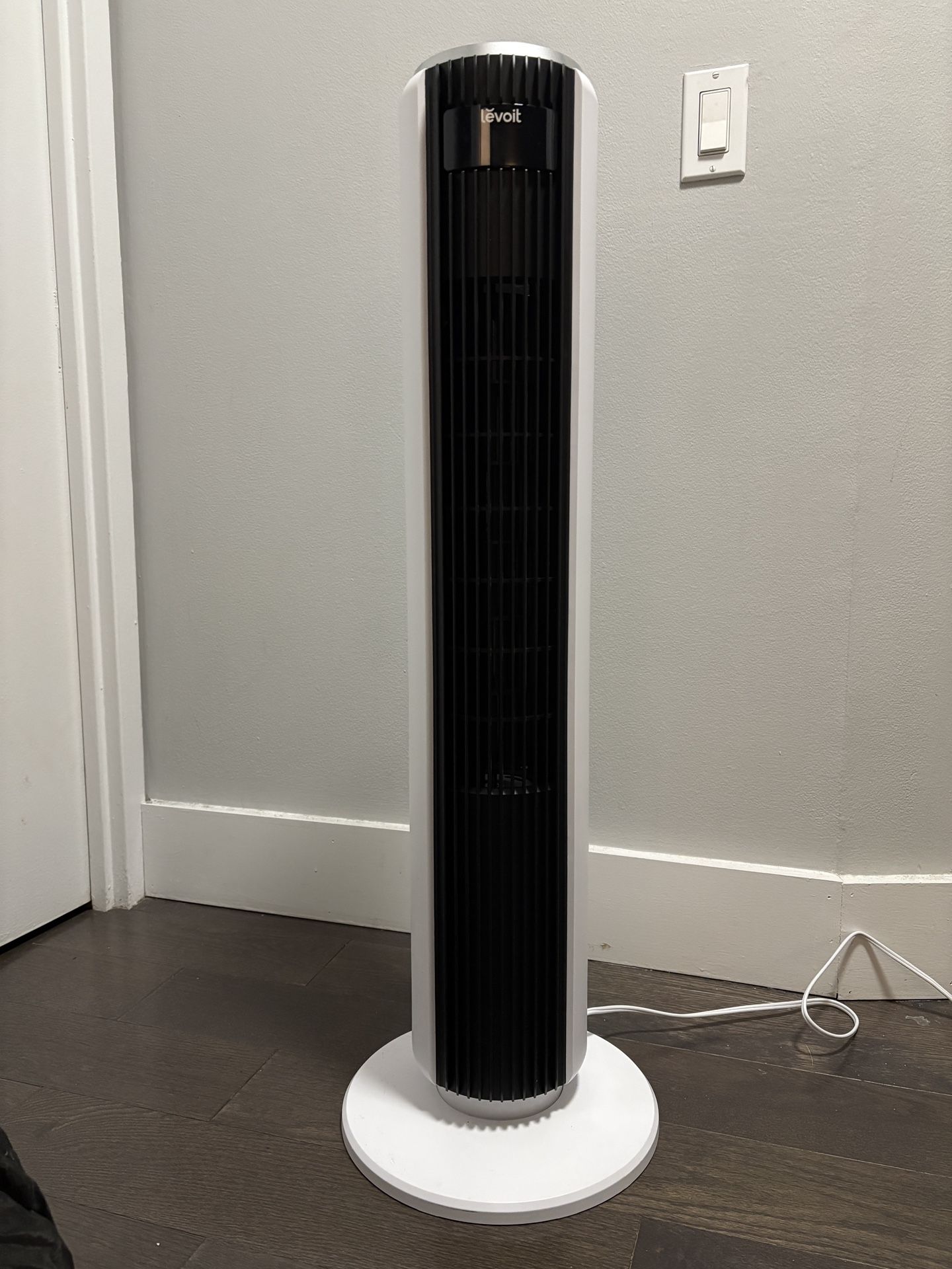 White LEVOIT Tower Fan