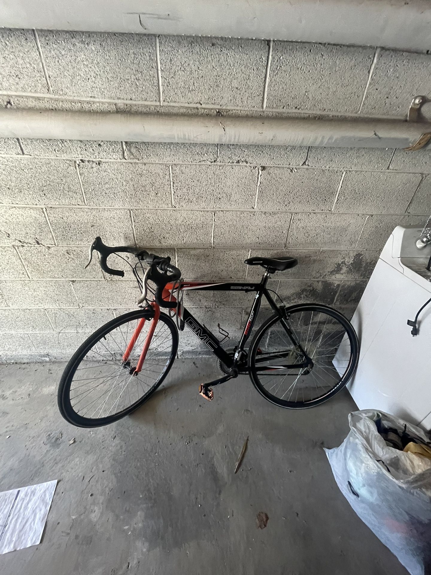 GMC Road bike (Sports)