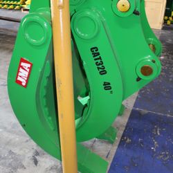 Excavator CAT 320 Manual Grapple 40 inch. 