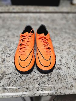 Nike Hypervenom Indoor Soccer Shoes - Orange/Black - Great Condition size 10 1/2 mens.