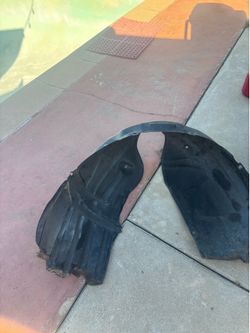 DRIVER SIDE FENDER LINE 2007-2011 TOYOTA CAMRY.