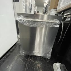 Kitchen Aid Dishwasher In Stainless Steel New Open Box 