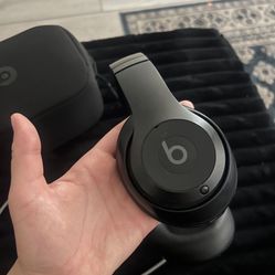 Beats Studio Pro Wireless Headphones 