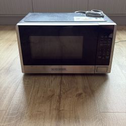 BLACK+DECKER Microwave Oven