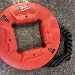 Milwaukee Fish Tape 